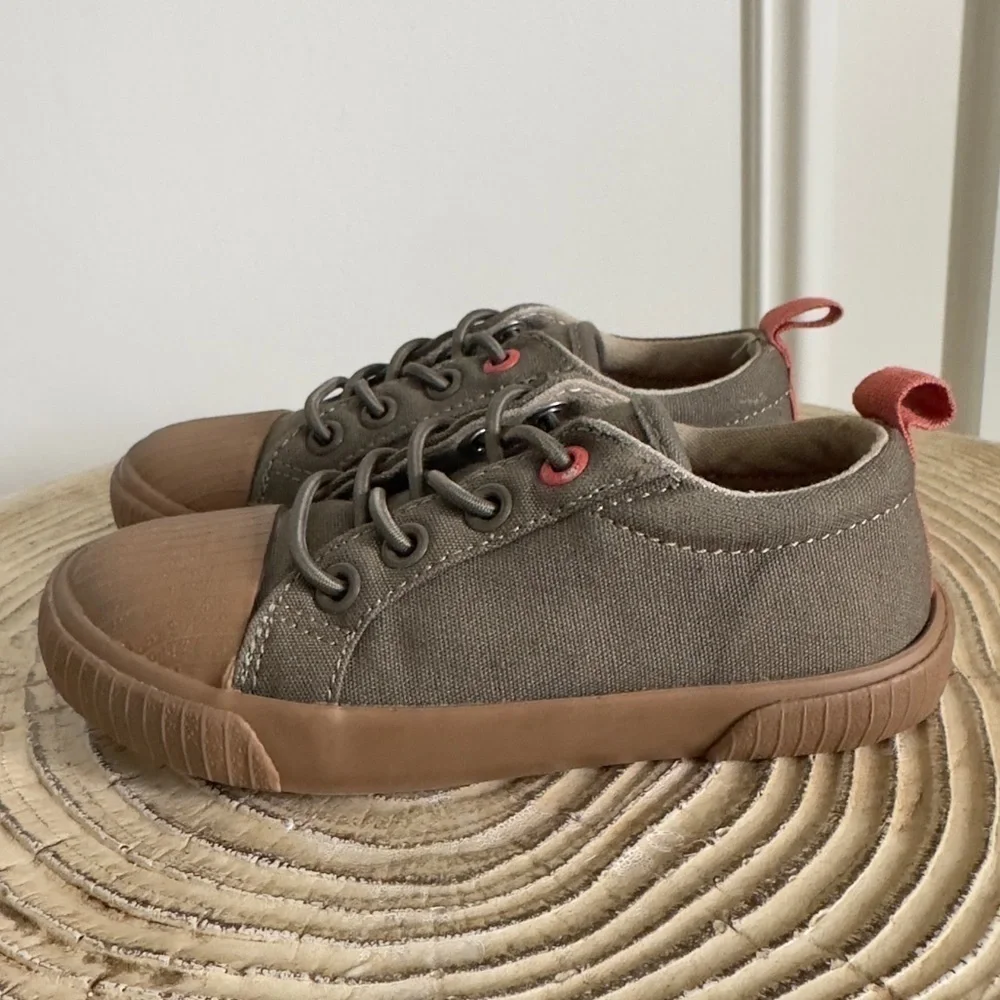 Old Navy Toddler Unisex Textured-Canvas Green Sneakers Size 7